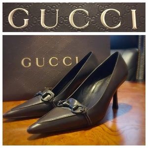 Authentic brown leather pointed toe Gucci pumps